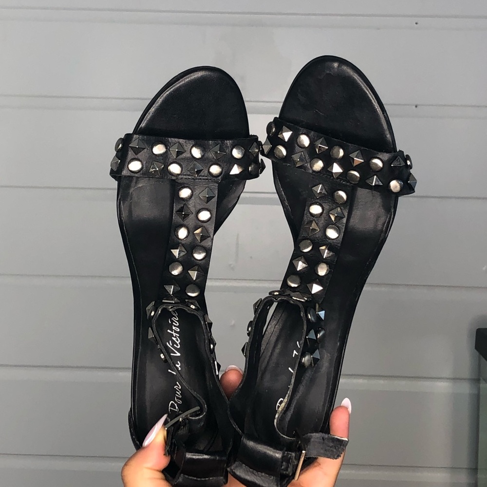 Pour La Victoire Black Heels